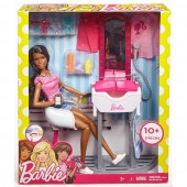 Barbie Set papusa bruneta si accesorii pentru coafor FJB37