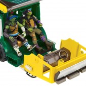 Autovehicul Testoasele Turtles Ninja Tactical Truck masina