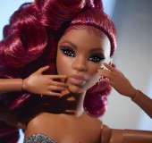Barbie Signature Looks Ponytail Red Hair HCB77