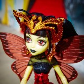 Monster High Boo York Luna Mothews cu accesorii